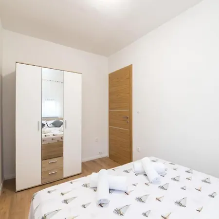 Feriehus Mihael House - Three Bedroom With Jacuzzi
