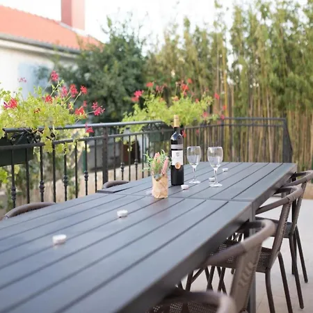 Mihael House - Three Bedroom With Jacuzzi Zadar